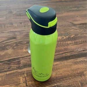 Insulated water bottle